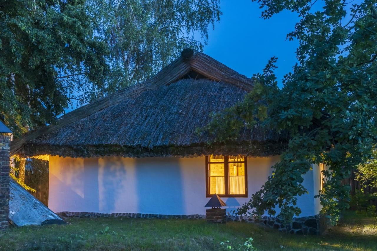 Гостинний Двір На Хуторі Хрещатик Exterior foto