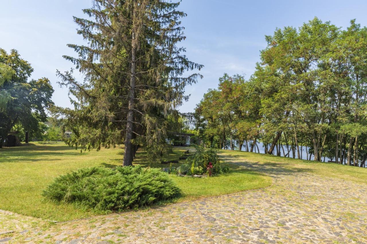 Гостинний Двір На Хуторі Хрещатик Exterior foto